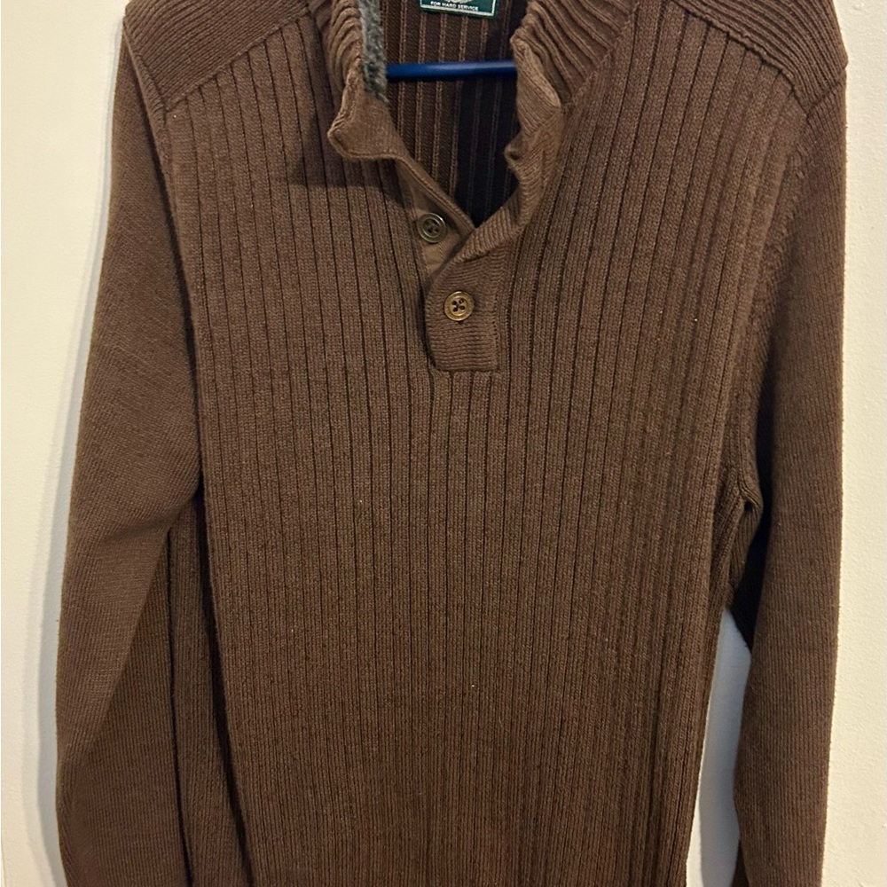 G.H. Bass & Co. Men's Ribbed Brown Crewneck Sweater